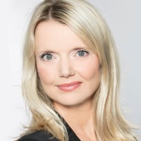 Julia Schörner Email