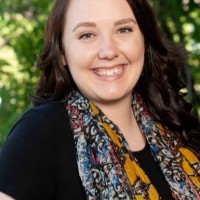 Holly Hamilton Email & Phone Number