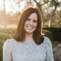 Lara Anglin Email & Phone Number