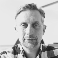 Simon Powell Email