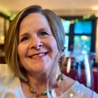 Small Lot MN Employee Laura Botten's profile photo