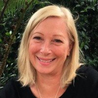 Caspari, Inc Employee Karen Kluglein's profile photo