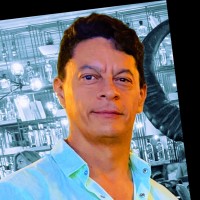 University of Phoenix Employee Mario A. Vinasco's profile photo