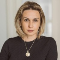 Vernalha Pereira Employee Ana Carolina Simão's profile photo