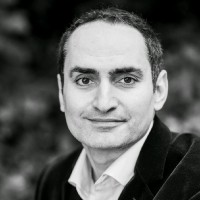 Mo Farahi Email