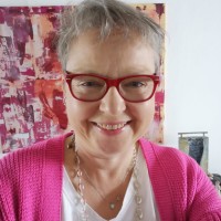 Claudia Siemoneit Email & Phone Number