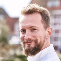 Frank van Oosterhout Email & Phone Number