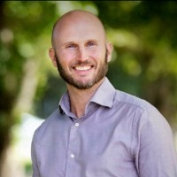 Niclas Vinroth Email