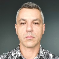 Daniel Dąbrowski Email