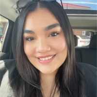 Larissa Lozano Email