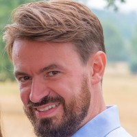 Omaze Employee James Oakes's profile photo