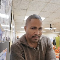 Email e telefono di Roger Mason