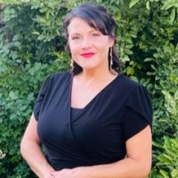 Chelsea Kuntz Email & Phone Number