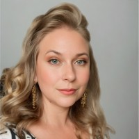 Home Science Tools Employee Ashlynn Schindler's profile photo