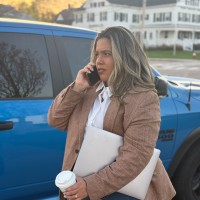 American Contractors Corp. Employee Aline Reis's profile photo