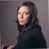 Raphaela Carvalho Email