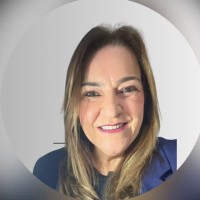 Claudia Azevedo Email