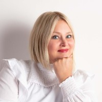 Connie Ozan Email & Phone Number