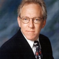 E-mail e número de telefone de Douglas Marks