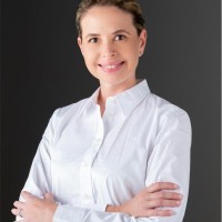 SUPERBLUE Employee Julia Galeotti's profile photo