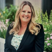 Essex Financial Services LLC Employee Amie Santistevan's profile photo