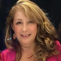 Canadian Urban Transit Association (CUTA) Employee Paulina Cadena's profile photo