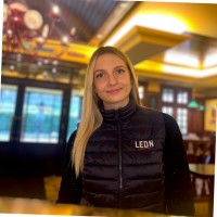 Léon de Bruxelles Employee Pauline Renault's profile photo