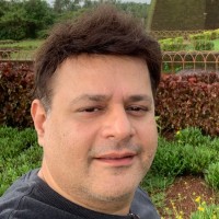 Email e telefono di Umesh Ranglani