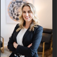 Hilary & Reverie Employee Julia Bonanno's profile photo