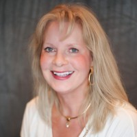 Claudia Barnett-Estes