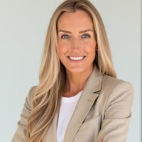 Lohman & Dehner Employee Kelly Fry's profile photo