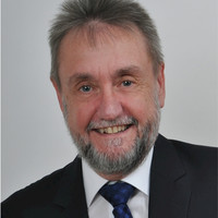 Wolfgang Gross Email