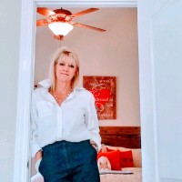 Coldwell Banker C&C Properties Employee Elizabeth Gonzalez's profile photo