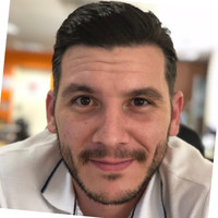 Nassim Hakiki Email
