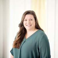 Annelyn Close Email & Phone Number