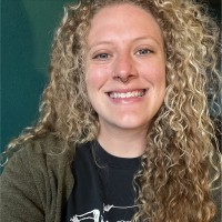 Anna Roncskevitz Email & Phone Number