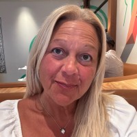 Valley Beth Shalom Employee Wendi Reyes's profile photo