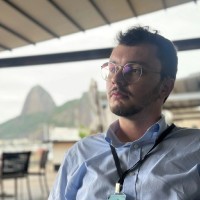 Rodrigo Lapa Email