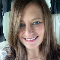 Signallamp Health Inc. Employee Julie Holler's profile photo