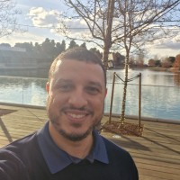 Tarik Oliveira Email