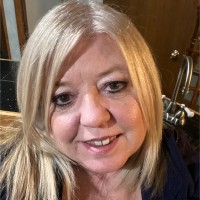 14 Employee Kim Knippel's profile photo