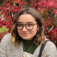 DartFrog Books Employee Zoe Perles's profile photo