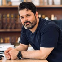 Erfan Azamimanesh Email