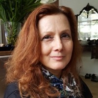 Claudia Guimarães Email & Phone Number