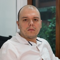 Andres E Email