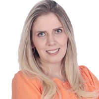 Salgado Junior Sociedade de Advogados Employee Luciana da Costa Pinto Costa Lima's profile photo