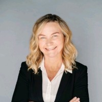 Farm Supply Company Employee Debbie Wettlaufer's profile photo
