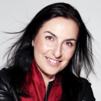 Claudia Struzzo Email