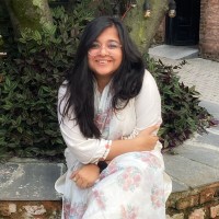 Richa Oberoi Email