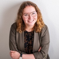 Anna-Lena Knurbein Email
